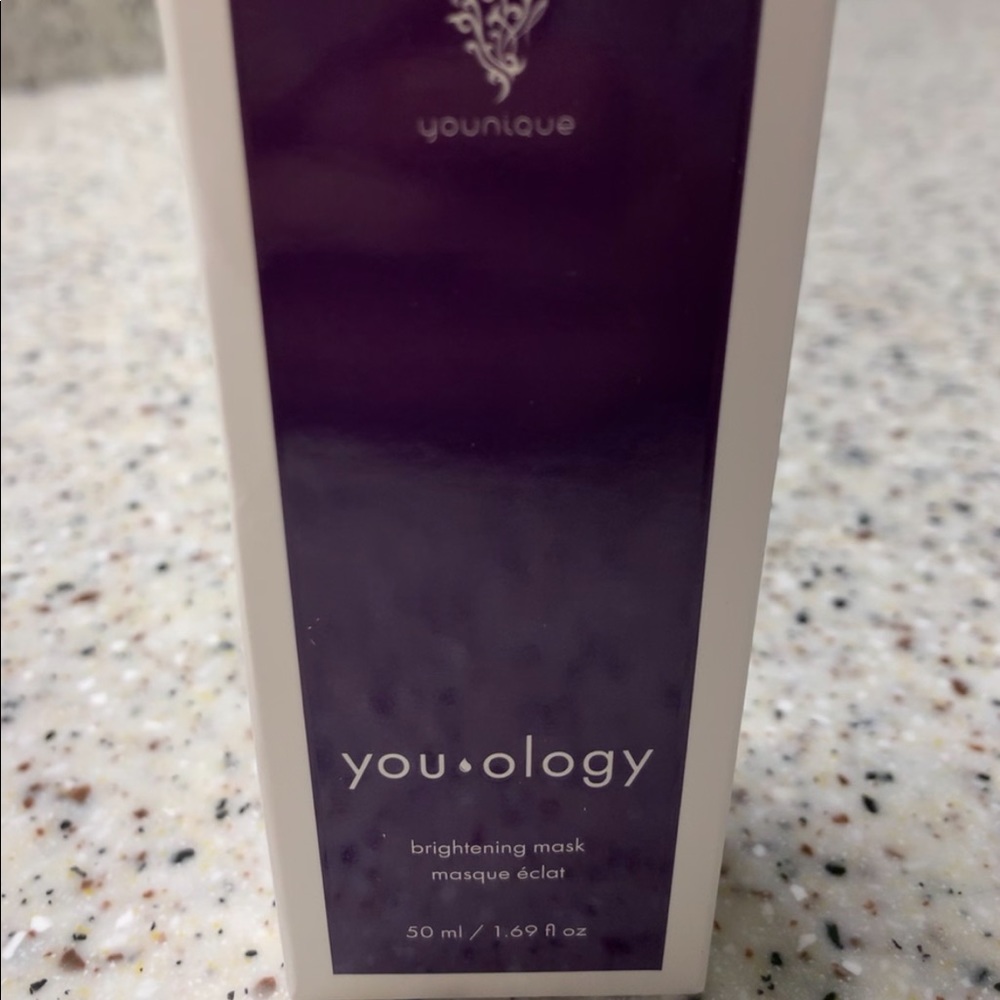 Younique youology brightening mask
